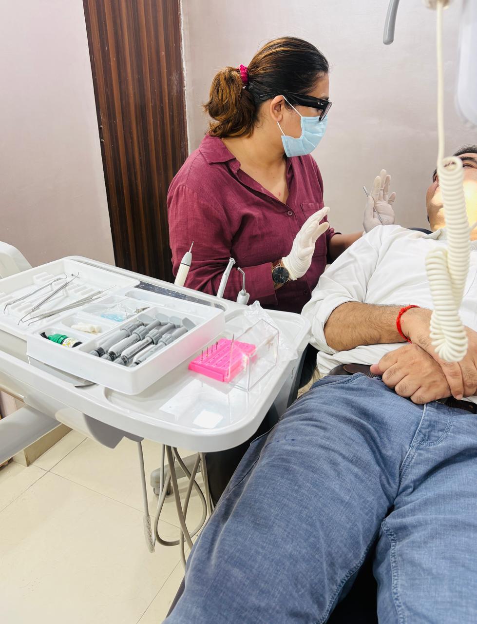 Digital dental X-ray and intra-oral scanner available to Burari patients